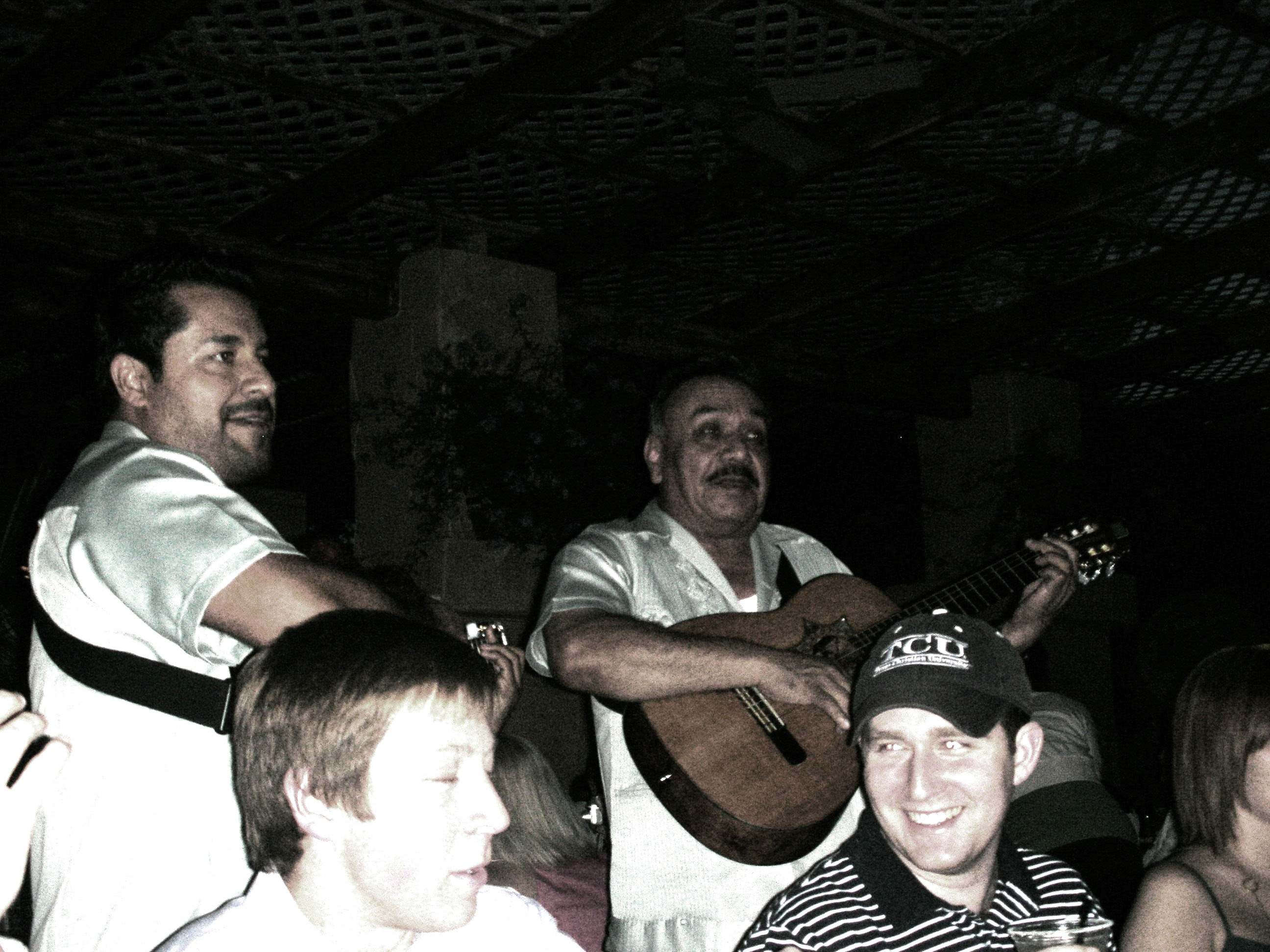 mariachi singers